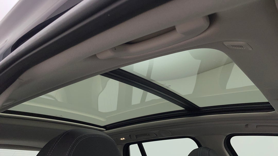 Interior Sunroof/Moonroof