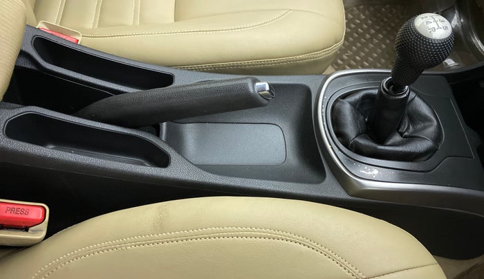 2014 Honda City 1.5L I-VTEC V MT, Petrol, Manual, 1,08,573 km, Gear Lever