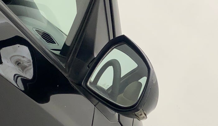 2014 Hyundai Xcent S 1.2, Petrol, Manual, 63,983 km, Right rear-view mirror - Slight misalignment