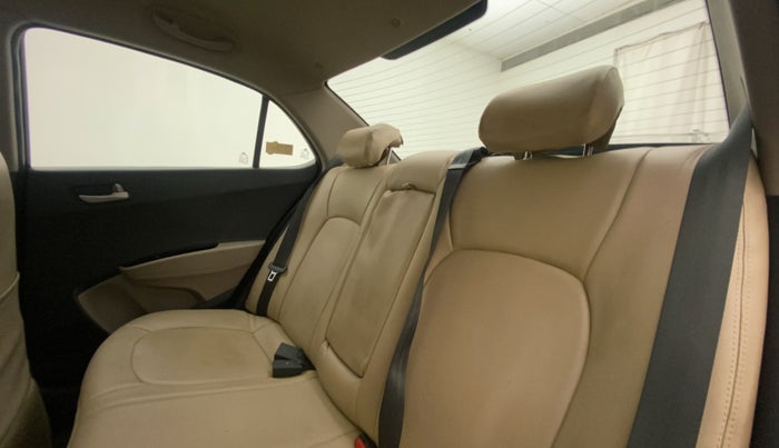 2014 Hyundai Xcent S 1.2, Petrol, Manual, 63,983 km, Right Side Rear Door Cabin