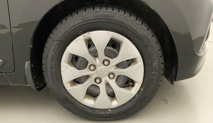 2014 Hyundai Xcent S 1.2, Petrol, Manual, 63,983 km, Right Front Wheel