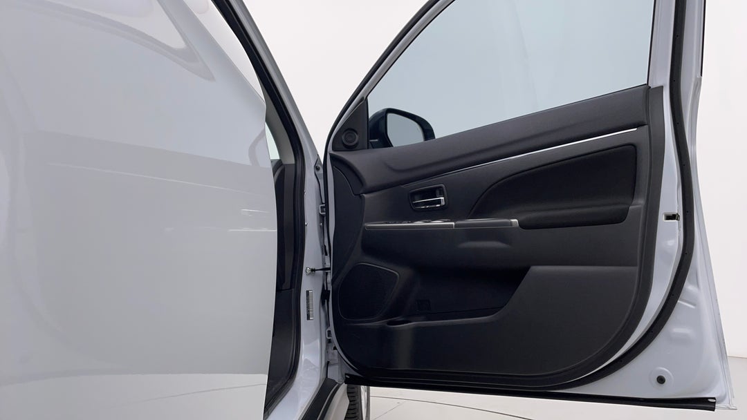 2022 Mitsubishi ASX Ls (2wd), Automatic, 15763 km, Speaker View