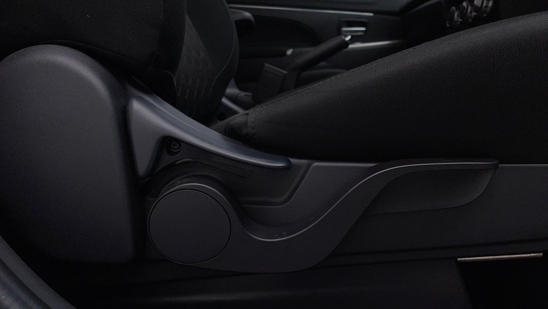 2022 Mitsubishi ASX Ls (2wd), Automatic, 15763 km, Drivers Side Adjustment Panel