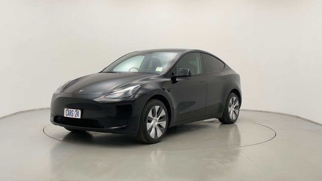 Left Front Diagonal (45- Degree) View