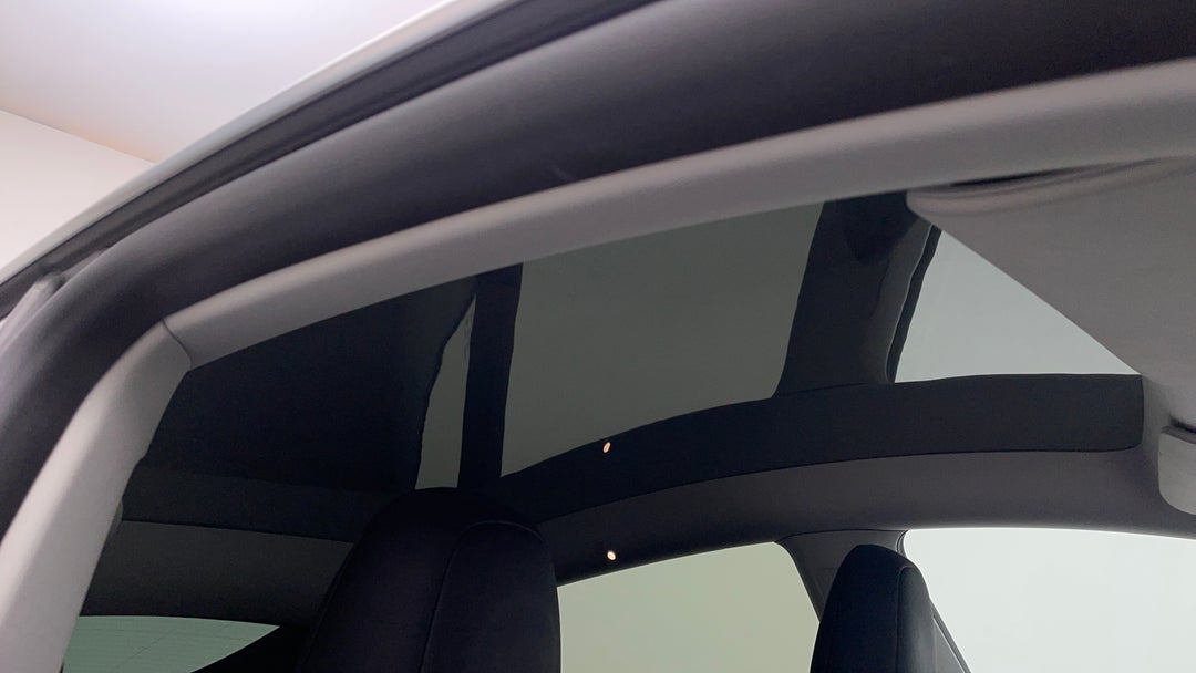 Interior Sunroof/Moonroof