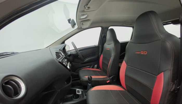 2017 Datsun Redi Go T(O) 1.0, Petrol, Manual, 33,915 km, Right Side Front Door Cabin