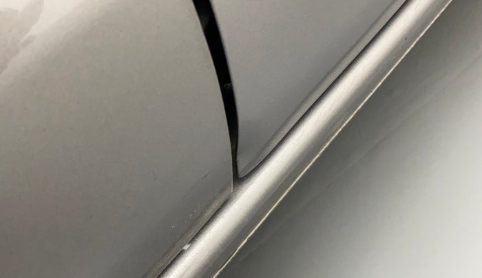 2017 Datsun Redi Go T(O) 1.0, Petrol, Manual, 33,915 km, Driver-side door - Slightly dented