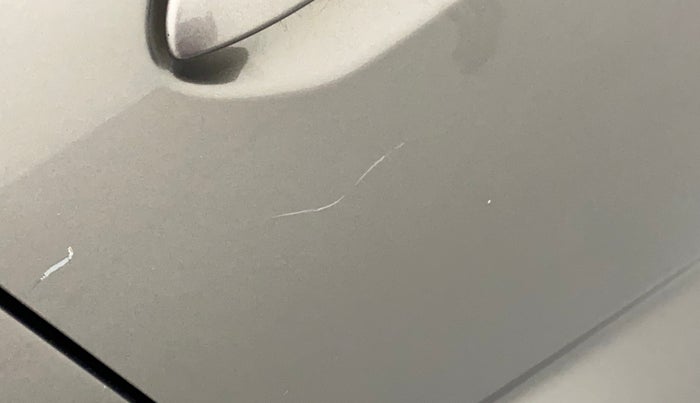 2017 Datsun Redi Go T(O) 1.0, Petrol, Manual, 33,915 km, Right rear door - Minor scratches
