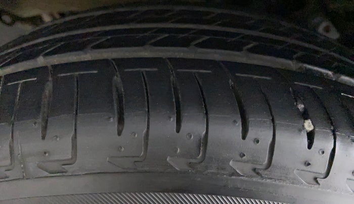 2022 Honda City ZX MT PETROL, Petrol, Manual, 2,795 km, Left Front Tyre Tread