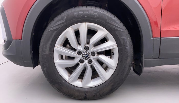 2022 Volkswagen TAIGUN HIGHLINE 1.0 TSI MT, Petrol, Manual, 7,544 km, Left Front Wheel