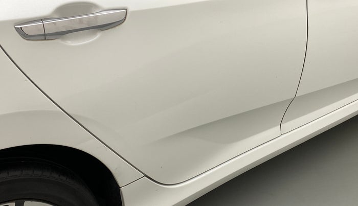 2019 Honda Civic 1.8L I-VTEC ZX CVT, Petrol, Automatic, 41,286 km, Right rear door - Slightly dented