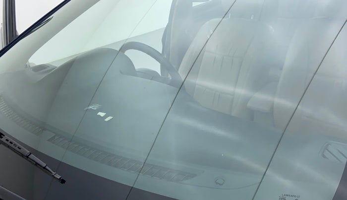 2018 Maruti Ciaz ZETA 1.4  MT PETROL, Petrol, Manual, 72,624 km, Front windshield - Minor spot on windshield