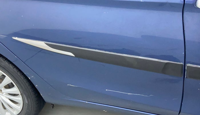 2018 Maruti Ciaz ZETA 1.4  MT PETROL, Petrol, Manual, 72,624 km, Right rear door - Minor scratches