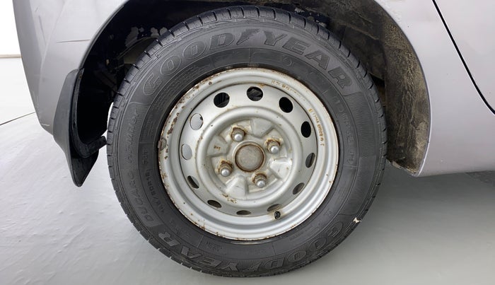 2014 Hyundai Eon ERA PLUS, Petrol, Manual, 74,626 km, Right Rear Wheel