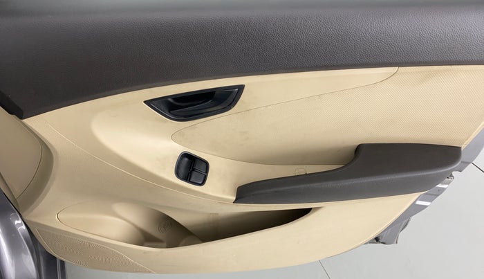 2014 Hyundai Eon ERA PLUS, Petrol, Manual, 74,626 km, Driver Side Door Panels Control