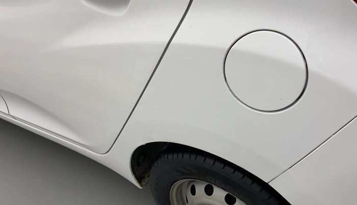 2018 Hyundai Eon ERA +, CNG, Manual, 1,00,997 km, Left quarter panel - Minor scratches