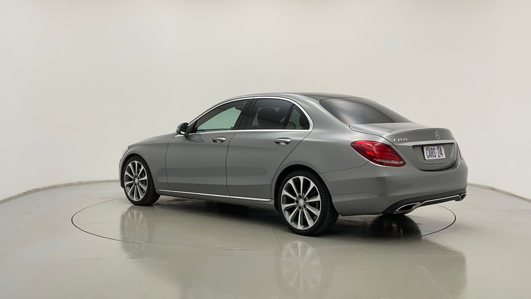 Left Back Diagonal (45- Degree) View