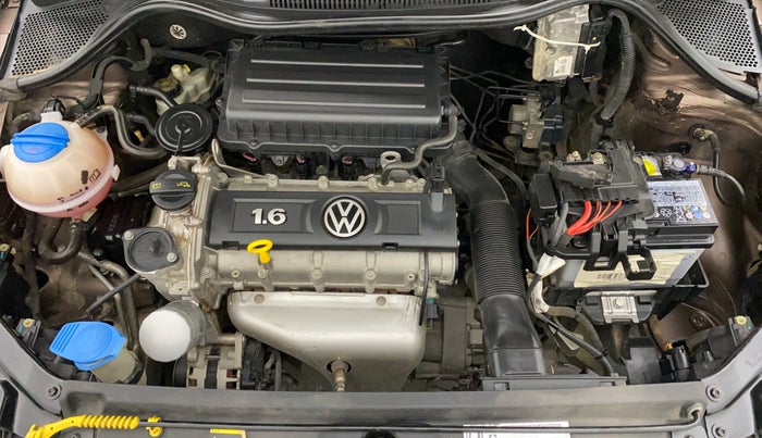 2016 Volkswagen Vento COMFORTLINE 1.6, Petrol, Manual, 97,106 km, Open Bonet
