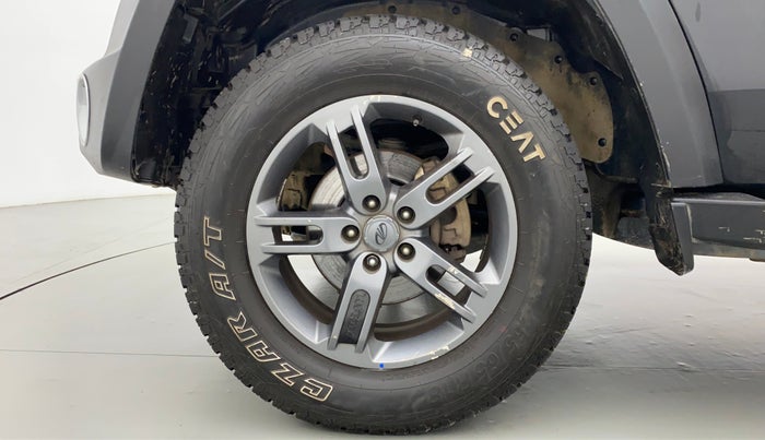 2021 Mahindra Thar LX D 4*4 MT HT, Diesel, Manual, 51,911 km, Left Front Wheel