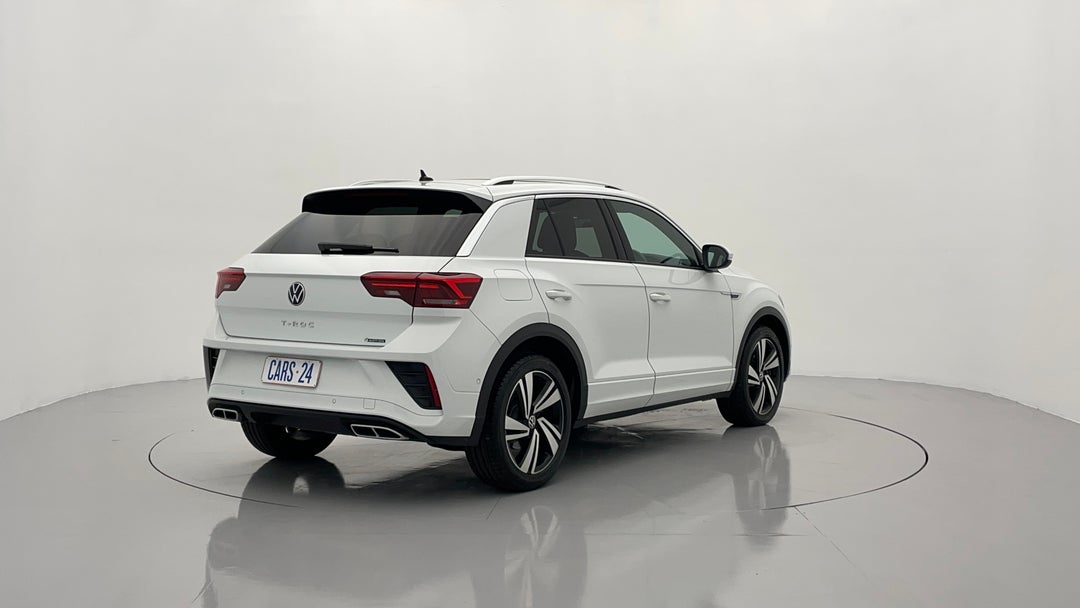 Right Back Diagonal (45- Degree) View