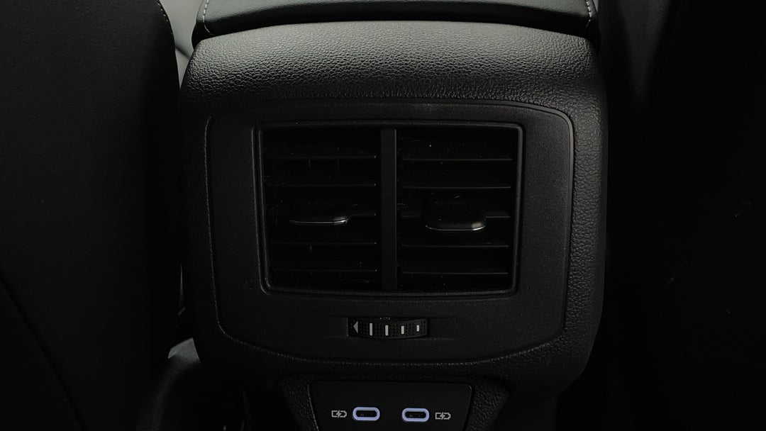 Rear A/C Vent