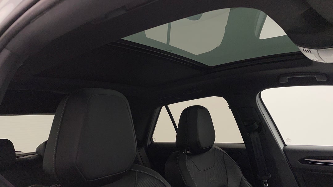 Interior Sunroof/Moonroof