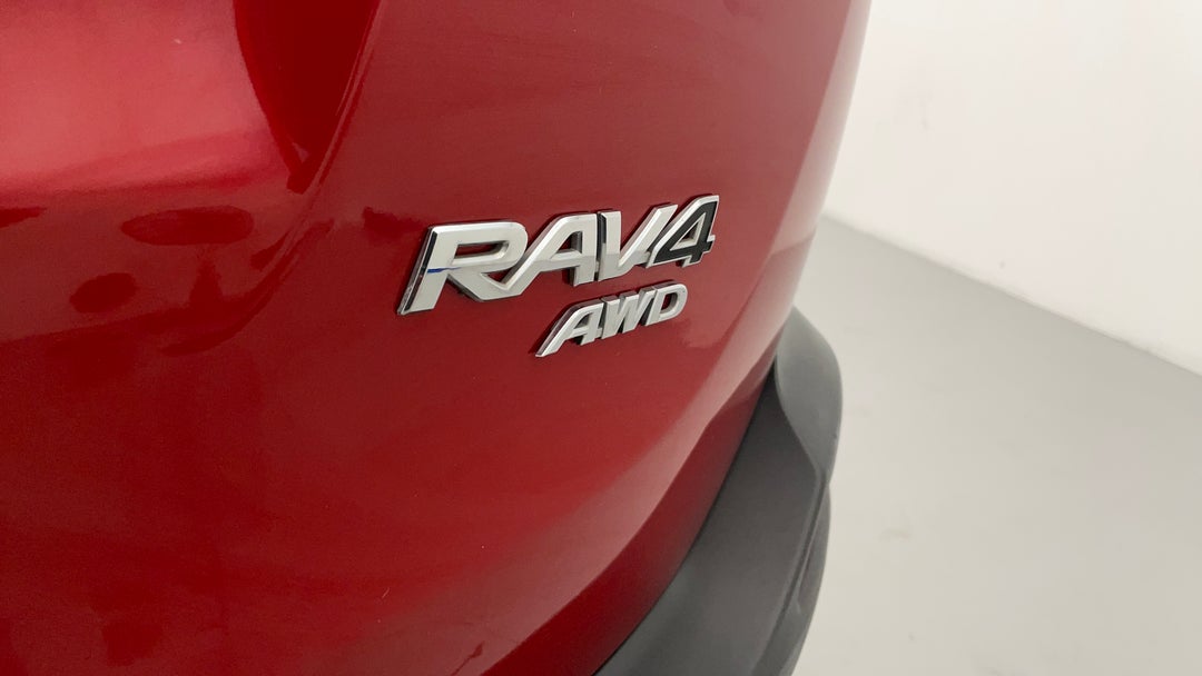 Badge (Boot Right Side)