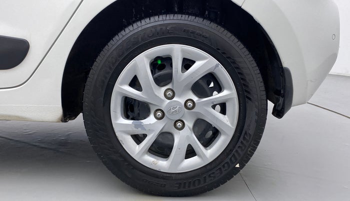 2017 Hyundai Grand i10 Sportz1.2 CRDI, Diesel, Manual, 86,038 km, Left Rear Wheel