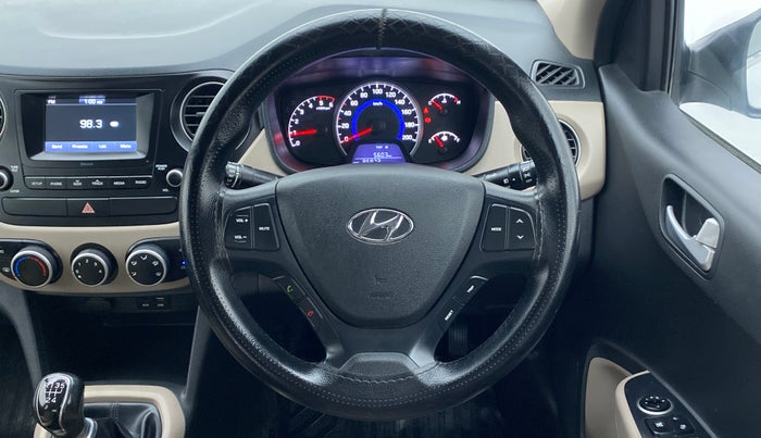 2017 Hyundai Grand i10 Sportz1.2 CRDI, Diesel, Manual, 86,038 km, Steering Wheel Close Up