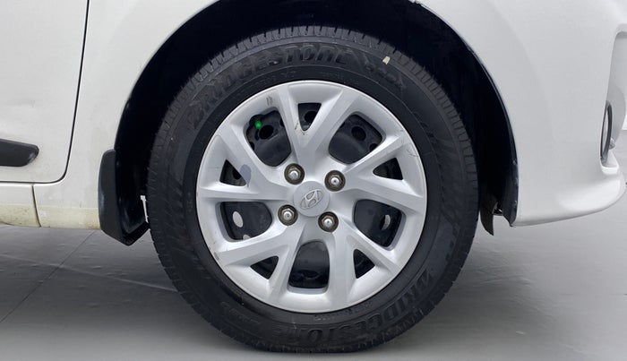2017 Hyundai Grand i10 Sportz1.2 CRDI, Diesel, Manual, 86,038 km, Right Front Wheel