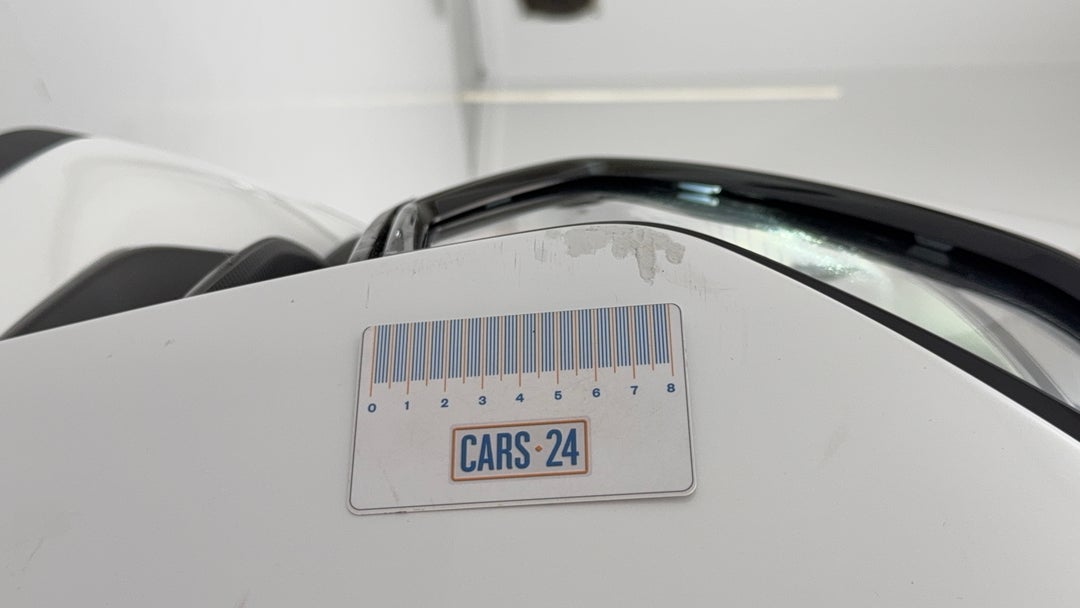 Bumper Front Scratch