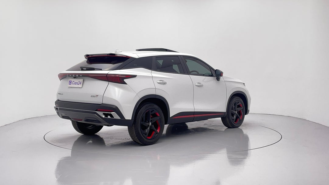 Right Back Diagonal (45- Degree) View