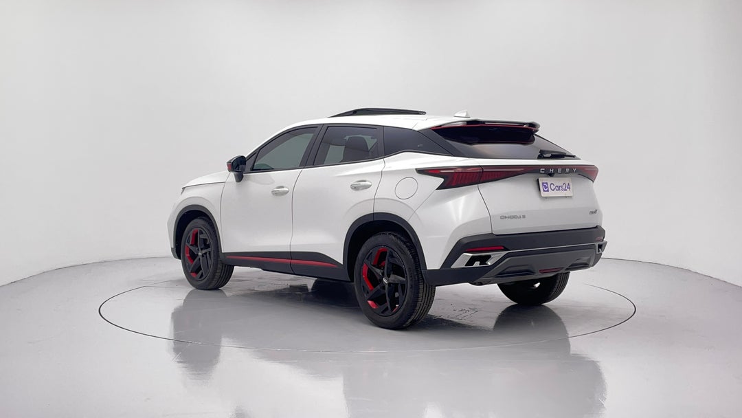 Left Back Diagonal (45- Degree) View