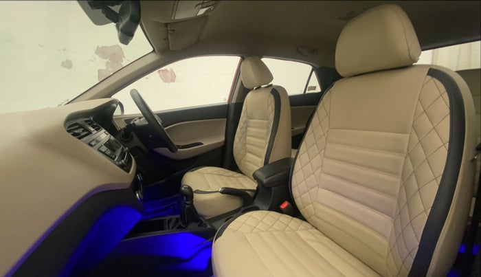 2016 Hyundai Elite i20 SPORTZ 1.2, Petrol, Manual, 52,544 km, Right Side Front Door Cabin