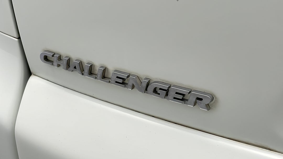 2015 Mitsubishi Challenger (4x4), Automatic, 105393 km, Badge (Boot Left Side)