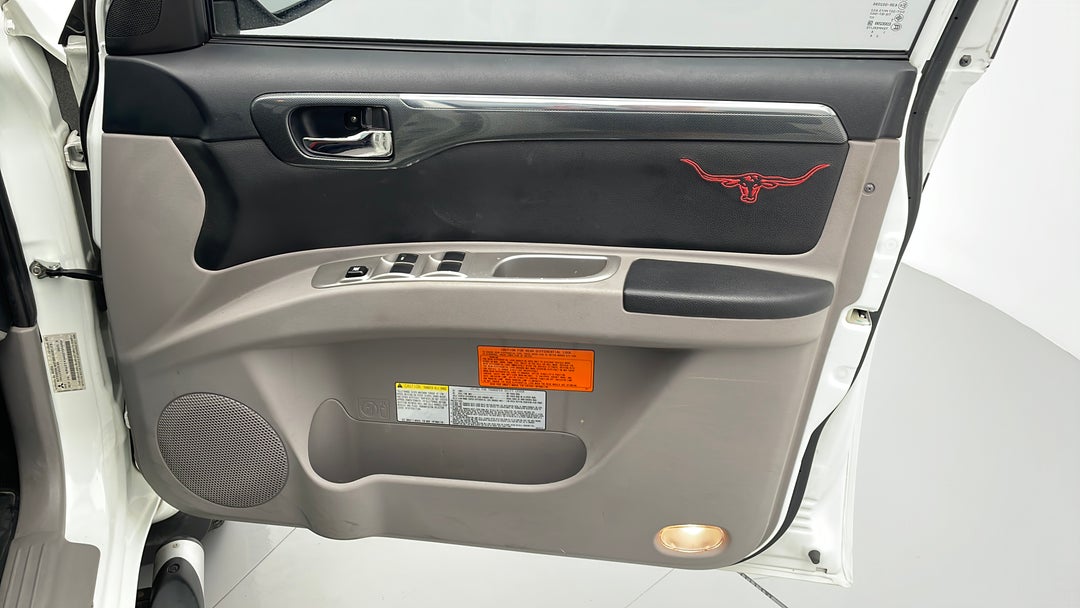 2015 Mitsubishi Challenger (4x4), Automatic, 105393 km, Speaker View