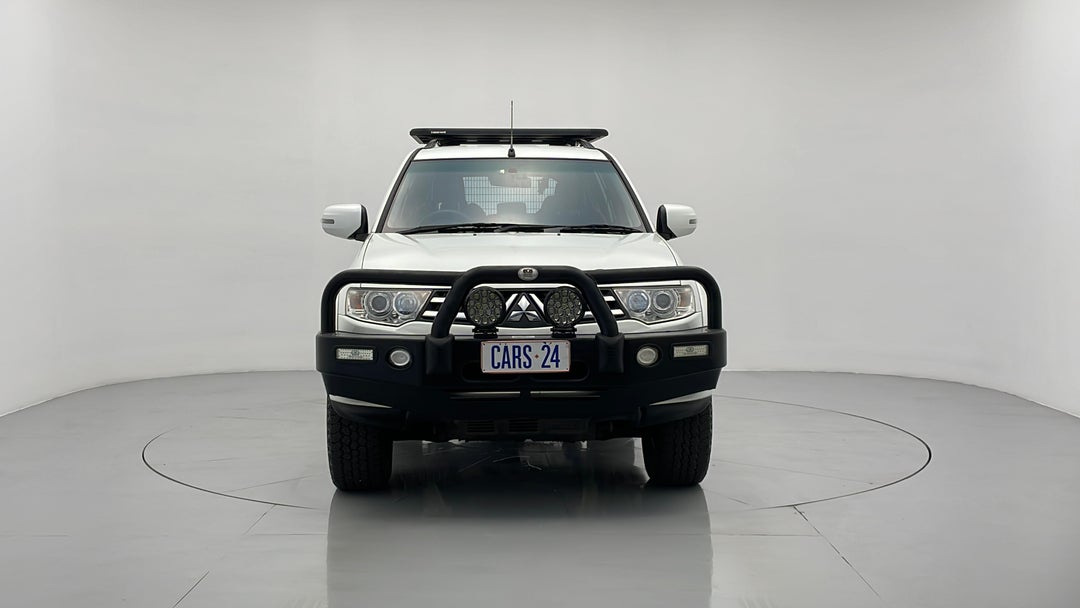 2015 Mitsubishi Challenger (4x4), Automatic, 105393 km, Front View