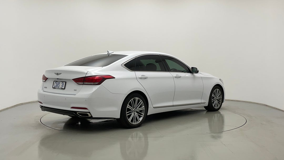 Right Back Diagonal (45- Degree) View