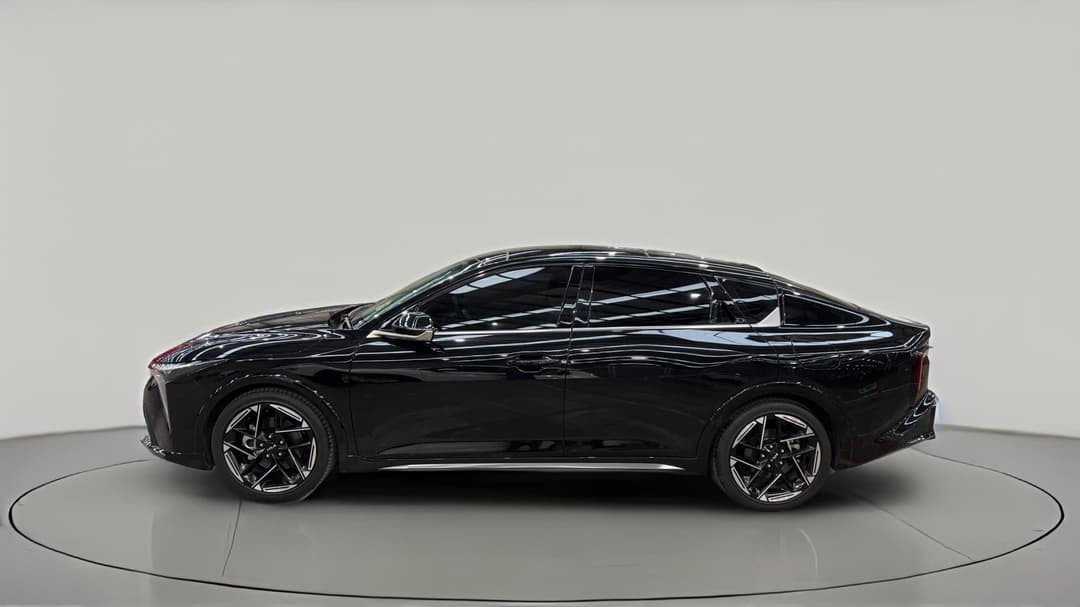 2025 Kia K4 Gt-line, Automatic, 11068 km, Left Side View