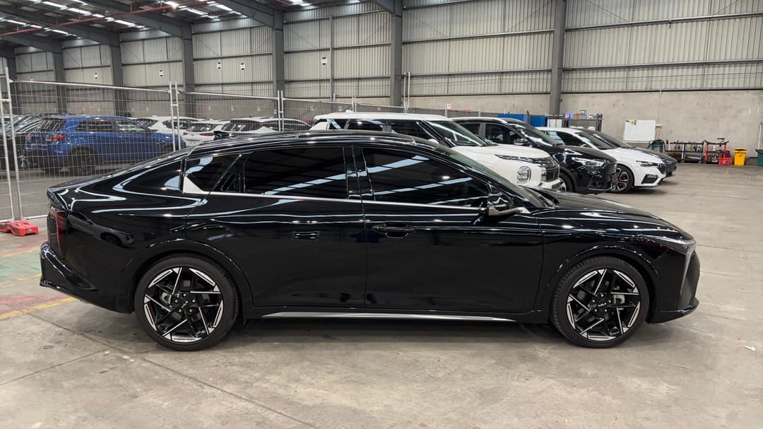 2025 Kia K4 Gt-line, Automatic, 11068 km, Right Side View
