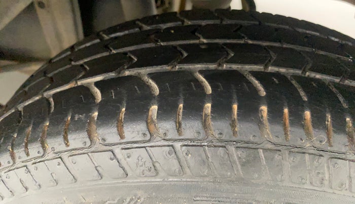 2017 Maruti Alto K10 VXI, Petrol, Manual, 43,414 km, Left Rear Tyre Tread