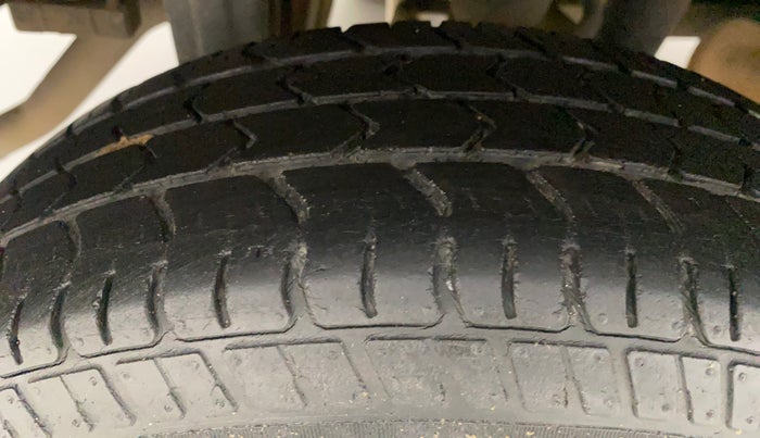 2017 Maruti Alto K10 VXI, Petrol, Manual, 43,414 km, Right Rear Tyre Tread