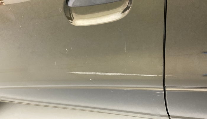 2016 Renault Kwid RXT Opt, Petrol, Manual, 55,494 km, Front passenger door - Minor scratches
