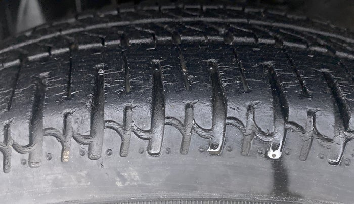 2015 Tata Nano XT TWIST, Petrol, Manual, 20,699 km, Left Front Tyre Tread