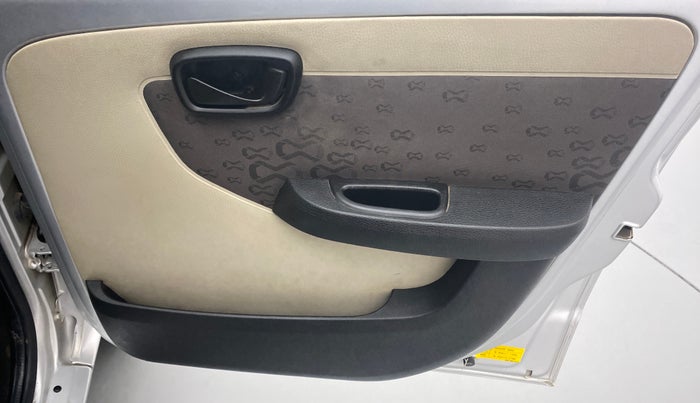 2015 Tata Nano XT TWIST, Petrol, Manual, 20,699 km, Driver Side Door Panels Control