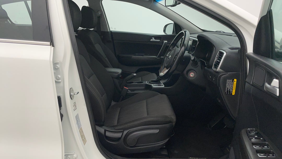 2020 Kia Sportage S (fwd), Automatic, 139161 km, Right Side Front Door Cabin View
