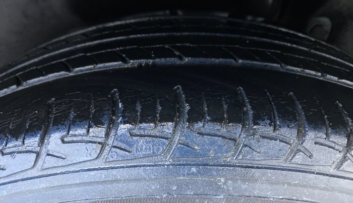 2018 Maruti Ertiga ZXI, Petrol, Manual, 53,896 km, Left Rear Tyre Tread