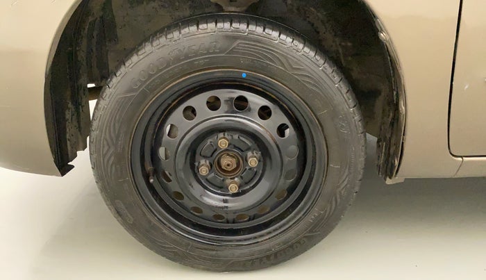 2013 Maruti Wagon R 1.0 VXI, CNG, Manual, 71,137 km, Left Front Wheel
