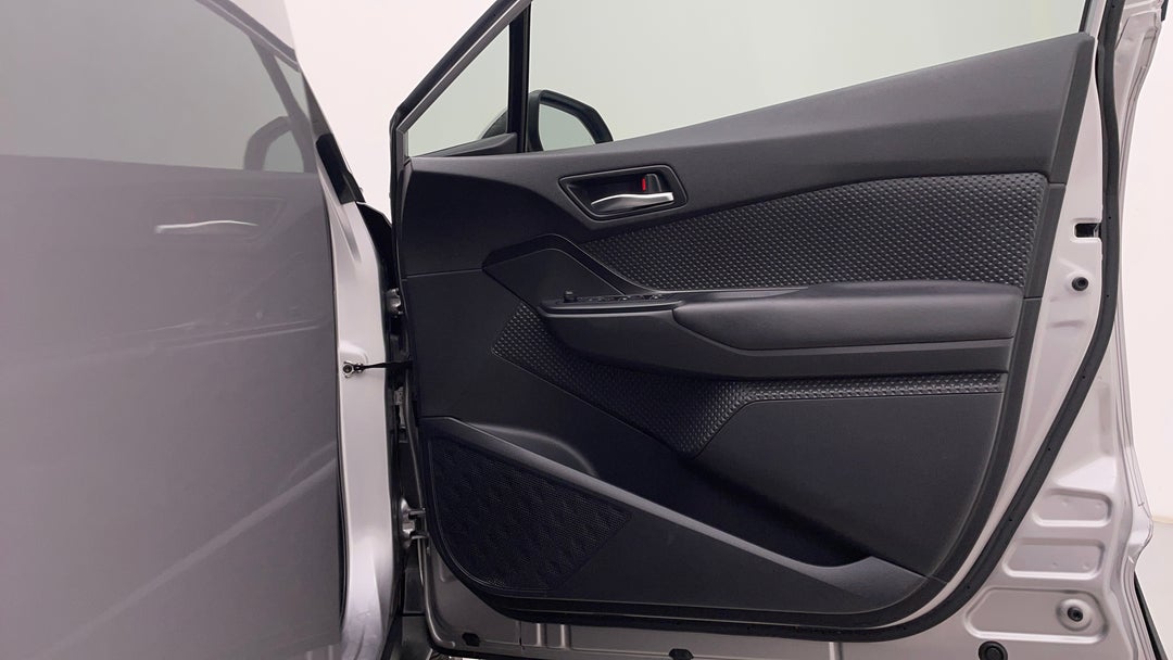 2018 Toyota C-HR (2wd), Automatic, 58055 km, Speaker View