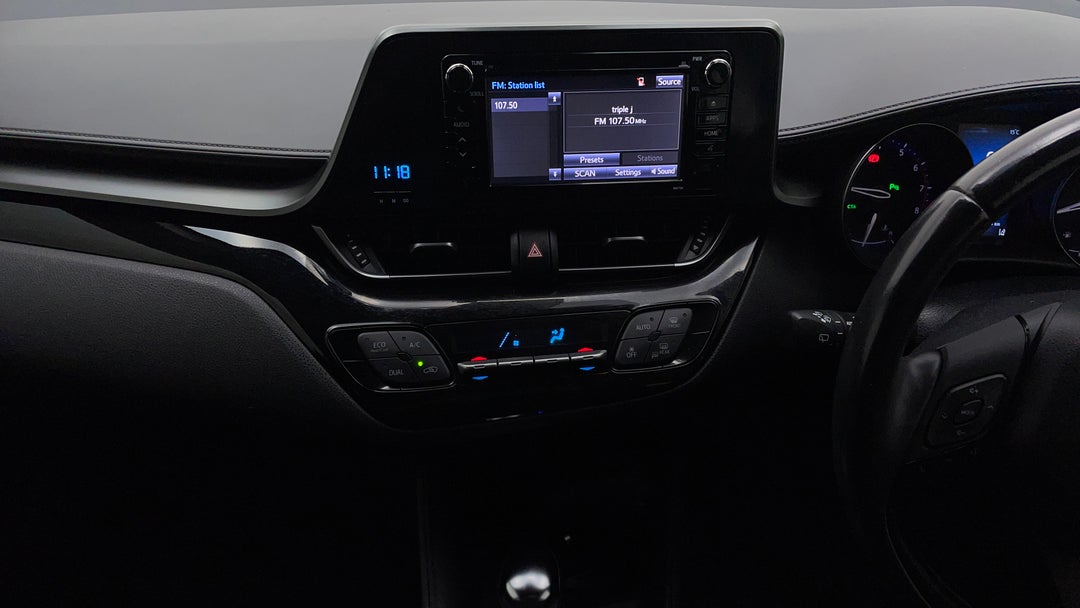 2018 Toyota C-HR (2wd), Automatic, 58055 km, Center Console